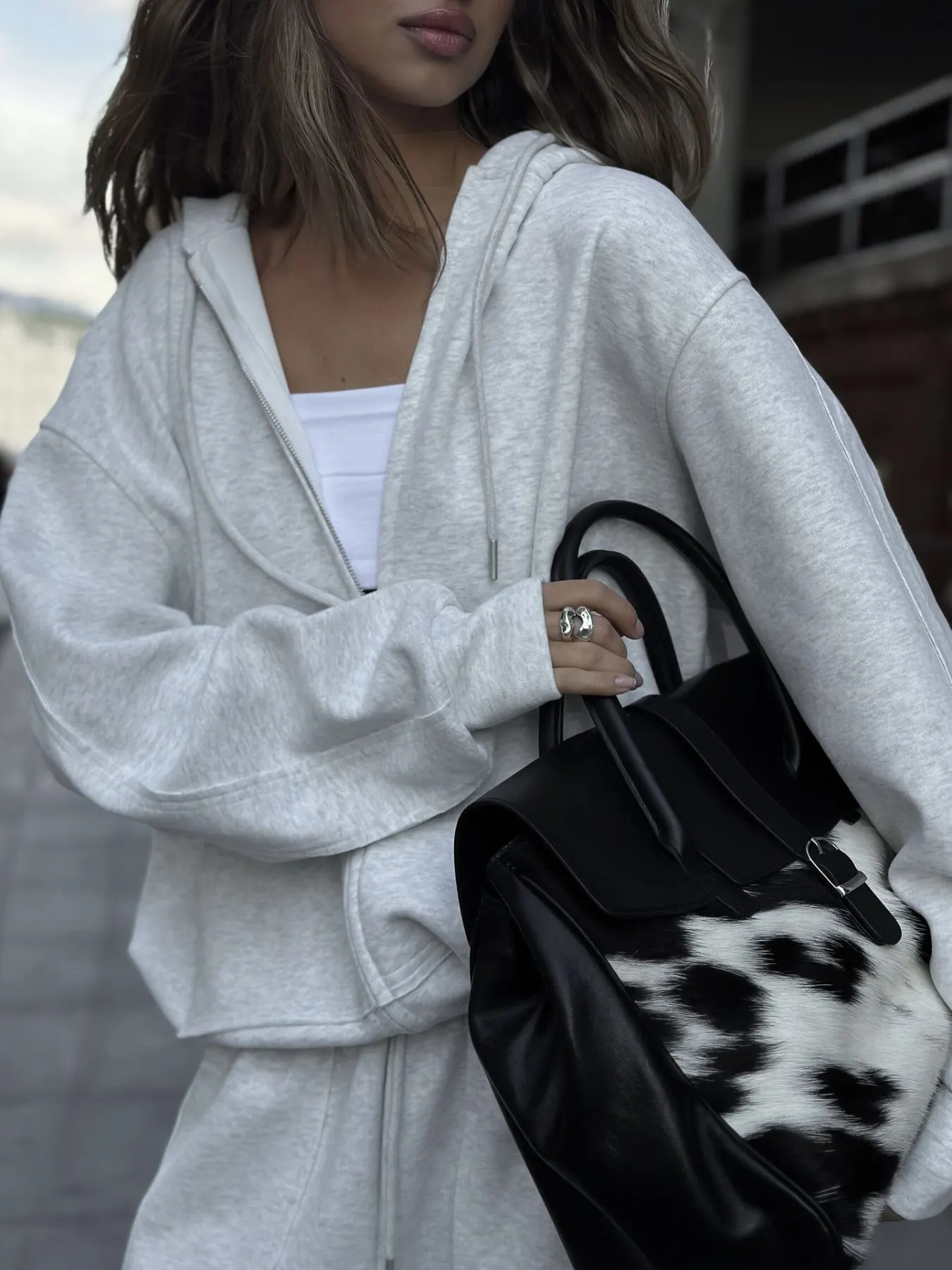 Oversized Zip-Up Hoodie and Wide-Leg Pants Set 5