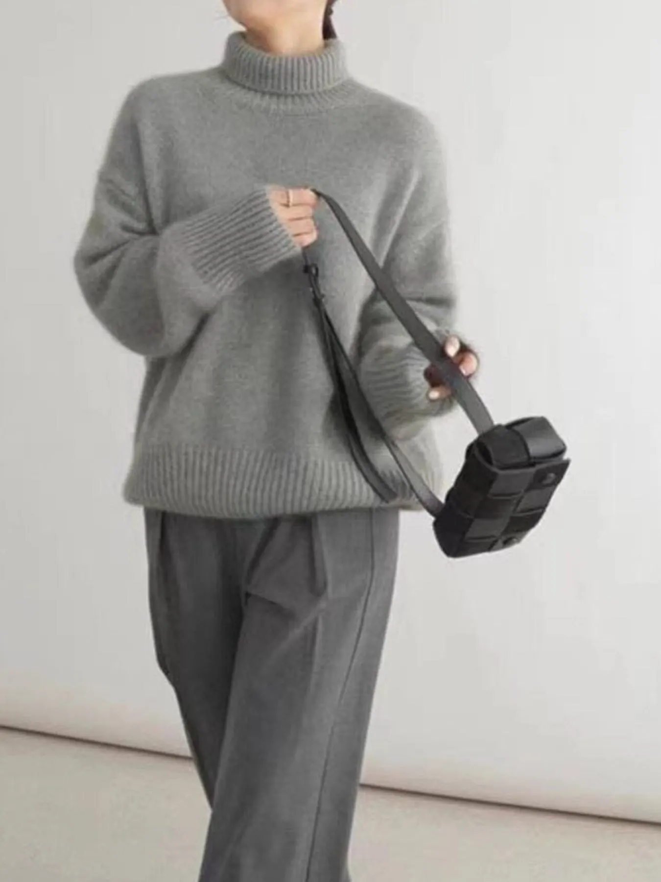 Turtleneck Dropped Shoulder Sweater 11