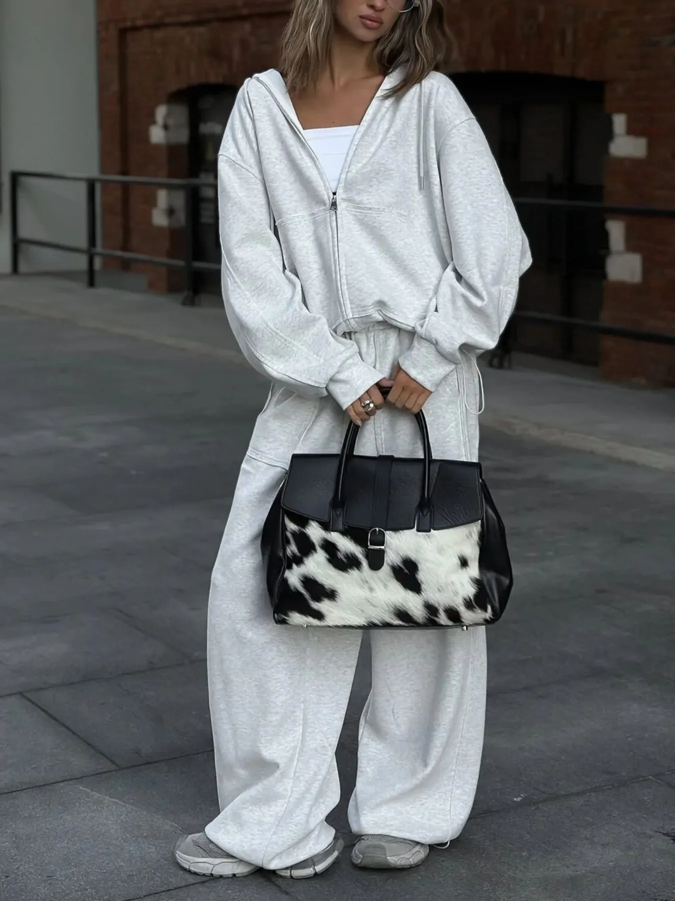 Oversized Zip-Up Hoodie and Wide-Leg Pants Set 8