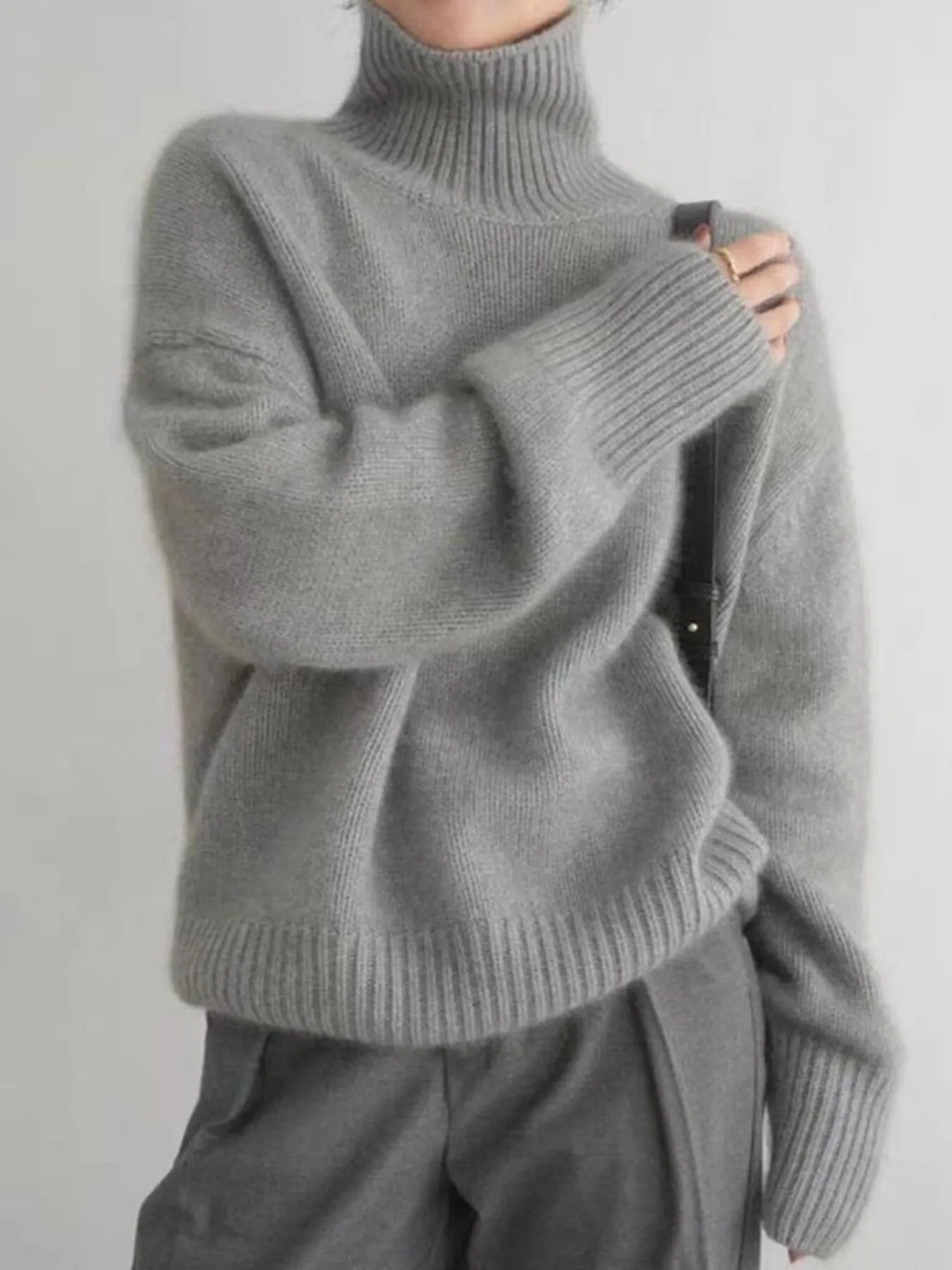 Turtleneck Dropped Shoulder Sweater 8