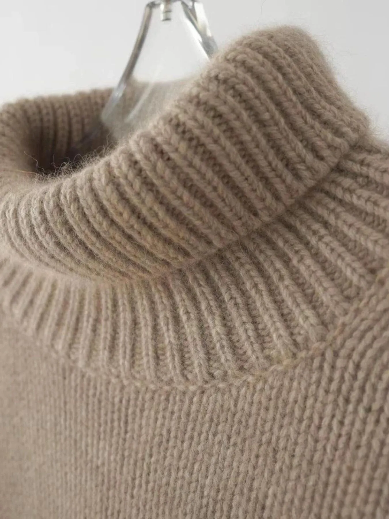 Turtleneck Dropped Shoulder Sweater 17