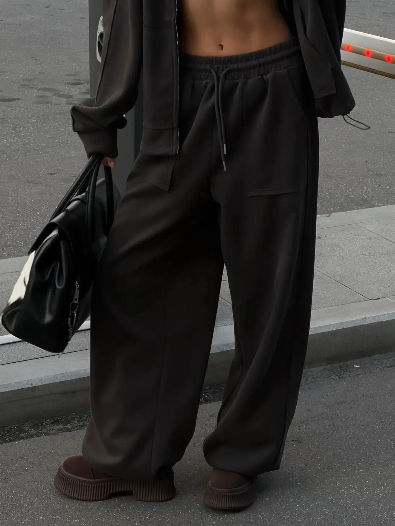 Oversized Zip-Up Hoodie and Wide-Leg Pants Set 35